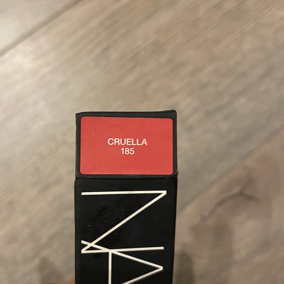 NARS High Intensity Lip Pencil in shade Cruella - Picture 5 of 5